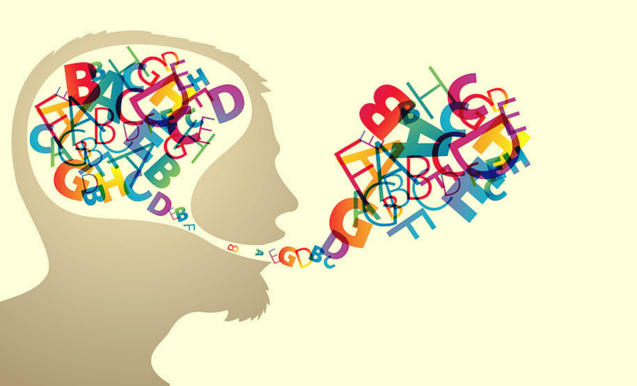 Cerebro con letras para representar la hipótesis de Sapir y Whorf