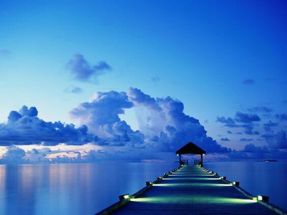 Paisaje azul