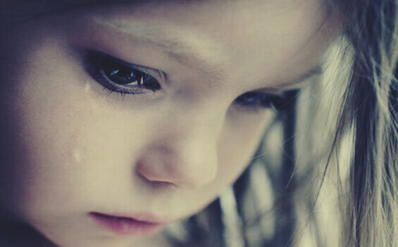 Niña llorando