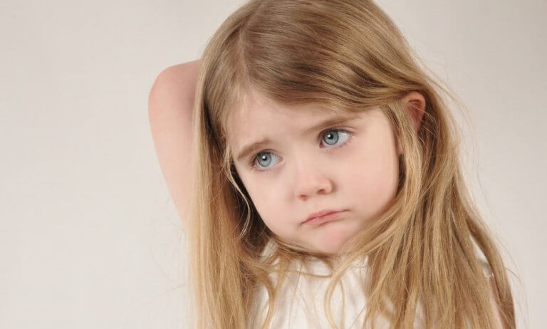 Niña triste