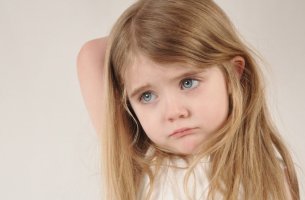 Niña triste