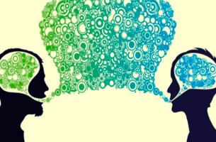 Personas comunicándose