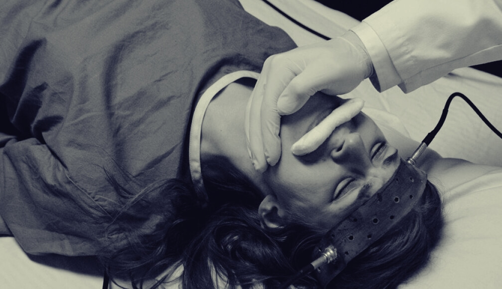 mujer en las terapias de choque