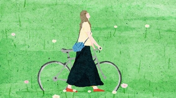 chica en bici pensando en cambiar de opinión
