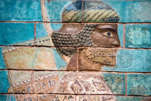 Hombre pintado en la pared