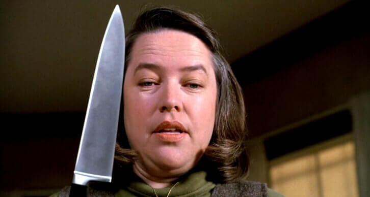 Mujer con un cuchillo