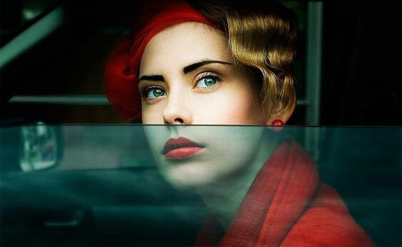 mujer que sufre Síndrome de Fortunata