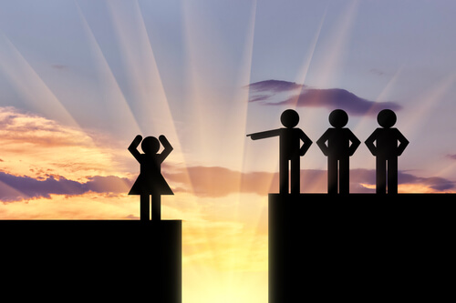 Mujer en desigualdad con hombres