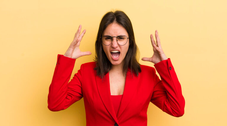 Detrás de los enfados frecuentes suele estar también la soberbia