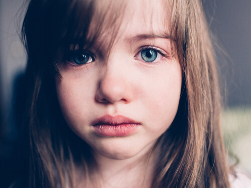 Niña triste