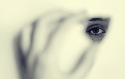 Los miedos que nos empujan a ser invisibles