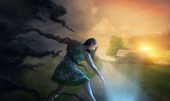 chica atrapada por nubes oscuras pensando en el péndulo emocional