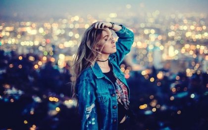 La teoría de la felicidad de la sabana, mejor solo que mal acompañado