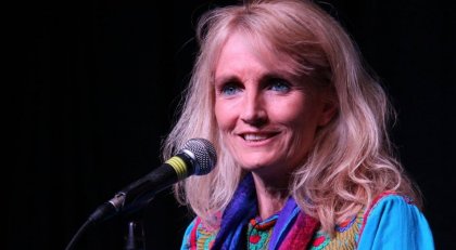 7 frases de Suzanne Powell sobre la sabiduría y el amor que te inspirarán