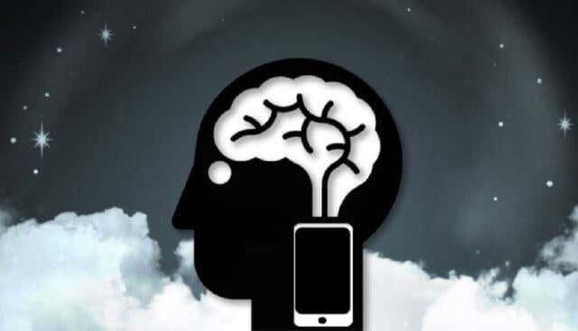Cerebro con móvil