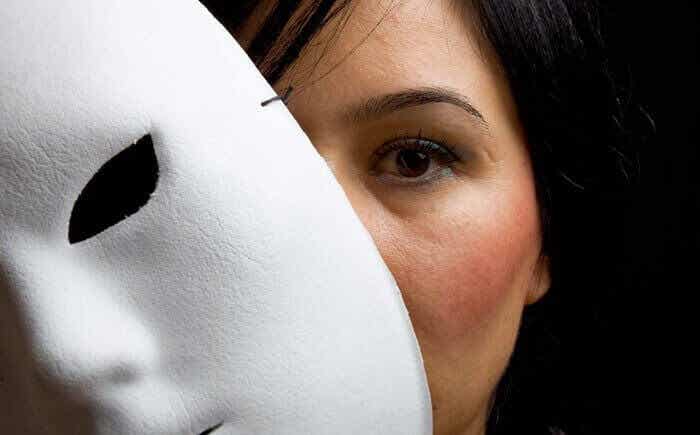 Woman with a mask.