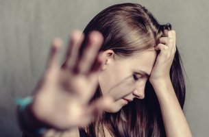 Mujer que sufre maltrato de pareja