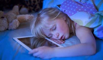 Insomnio tecnológico: pantallas que nos causan insomnio