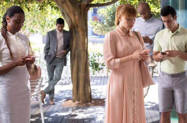 Lacie and others using stars to rate people.