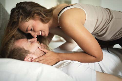 El sexo frecuente hace más fuerte una relación de amor