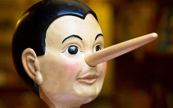 Pinocho simbolizando la mentira