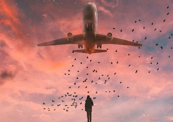 chico bajo un avión simbolizando que de todo se sale