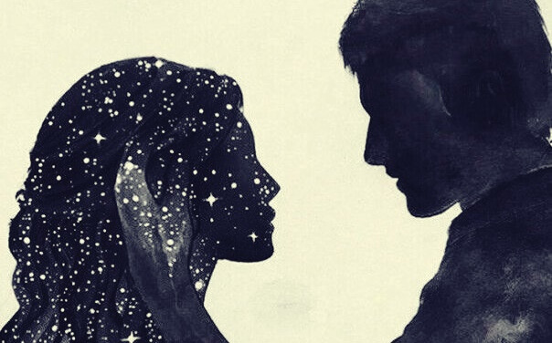 Pareja mirándose simbolizando el estar enamorado de una ilusión
