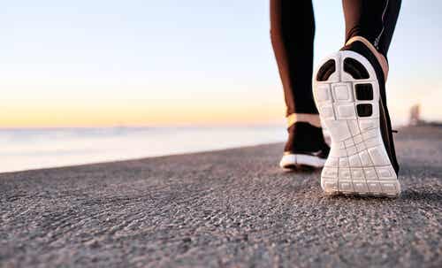 Beneficios psicológicos del power walking
