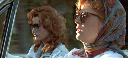 Thelma y Louise conduciendo