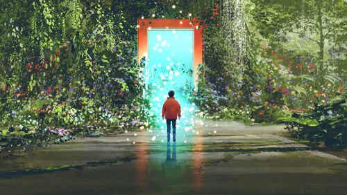 Chico delante de una puerta simbolizando cómo conectar con una persona introvertida