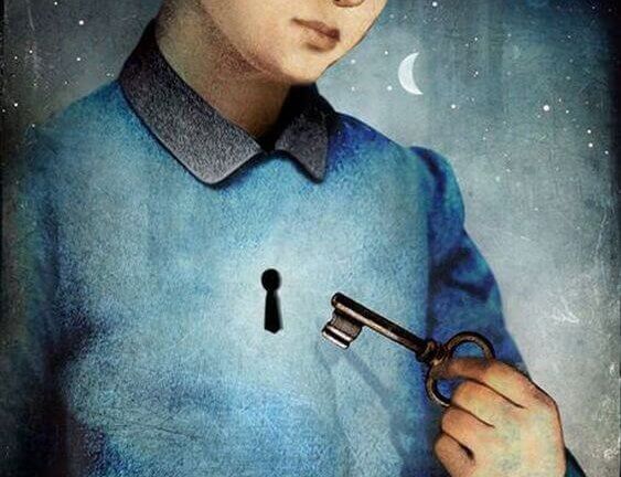 Hombre con cerradura en el pecho