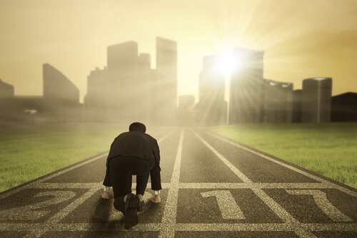 Hombre esperando la salida