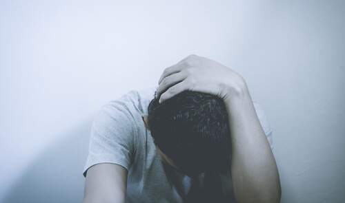 Hombre triste por duelo