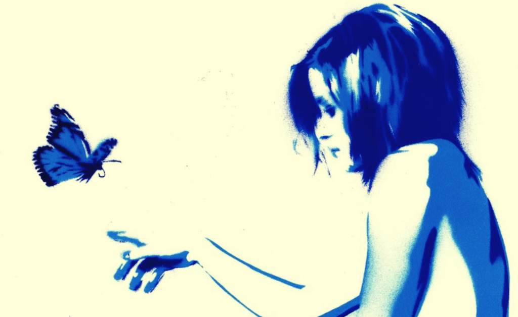 Mujer con mariposa