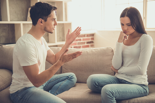 Los tres errores más frecuentes al discutir - La Mente es Maravillosa