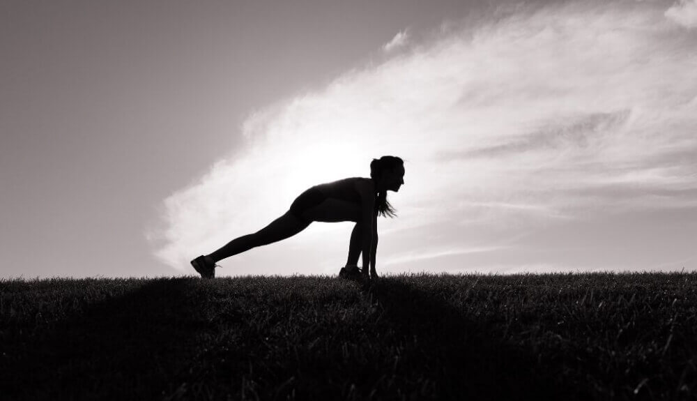 Chica dispuesta a salir motivada