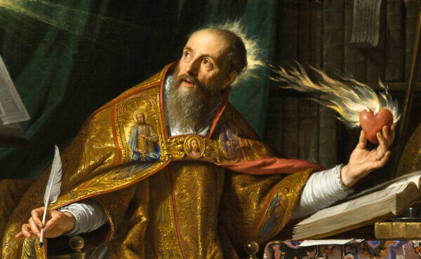 San Agustín sujetando un corazón en llamas