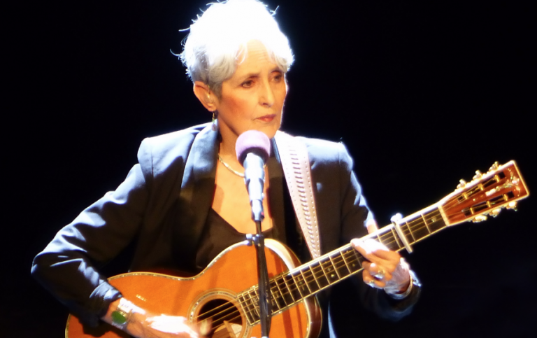 Joan Báez, biografía de una cantante y activista social