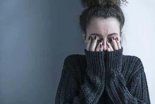 5 hábitos de las personas con depresión oculta