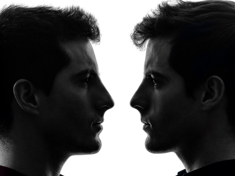 ¿Qué es el «alter ego» y por qué sería buena idea crear uno?