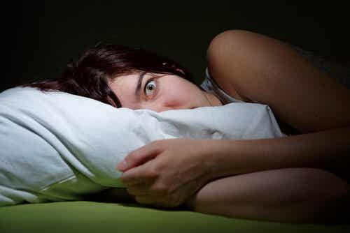 Alucinaciones hipnagógicas y parálisis del sueño