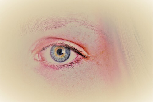 ojo simbolizando los estilos de apego y la memoria emocional