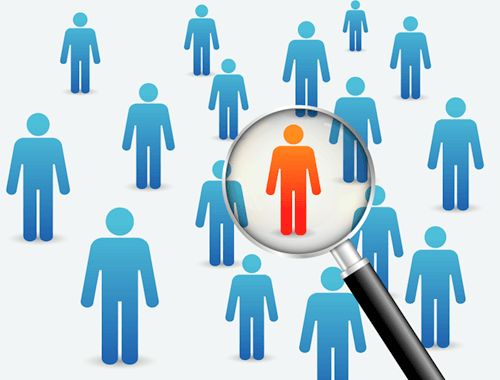 aspirantes intentando superar con éxito una entrevista de trabajo grupal