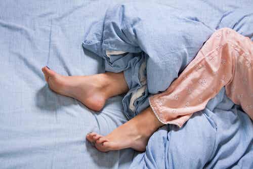 Síndrome de las piernas inquietas y corteza motora: ¿cómo se relacionan?