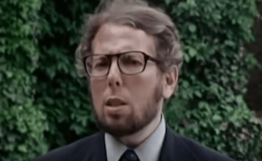 Stanley Milgram: biografía y experimento sobre la obediencia a la autoridad
