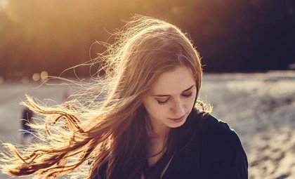 Ser demasiado confiados, ¿de verdad es un error confiar en los demás?