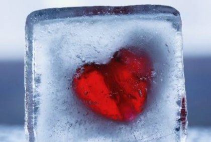 Vivir con una pareja alexitímica: la frialdad relacional