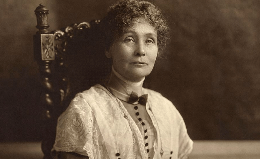Emmeline Pankhurts: biografía de una líder sufragista
