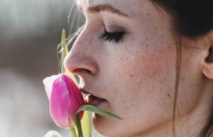 El peso de la herida abierta: cuando la víctima se convierte en verdugo