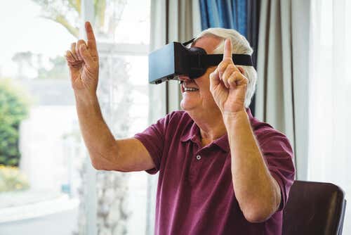 Hombre con programa realidad virtual